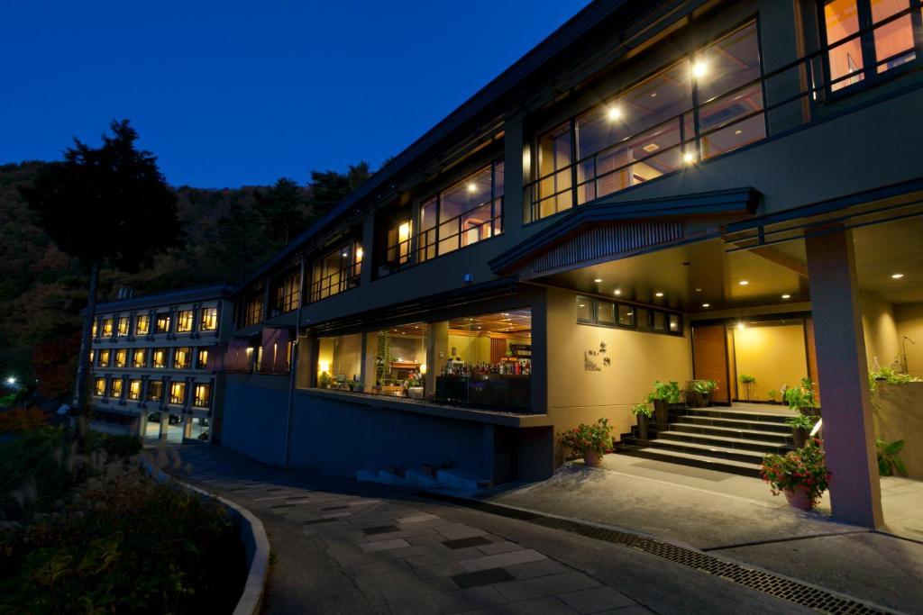 Rakuyu Hotel Fujikawaguchiko Exterior photo